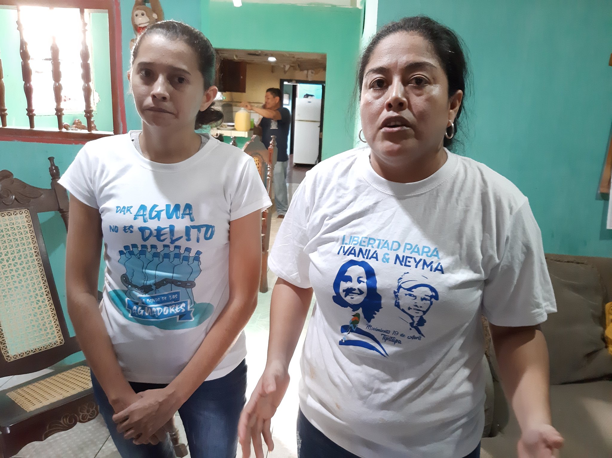 Ivania Alvarez y Neyma Hernández tras ser excarceladas.