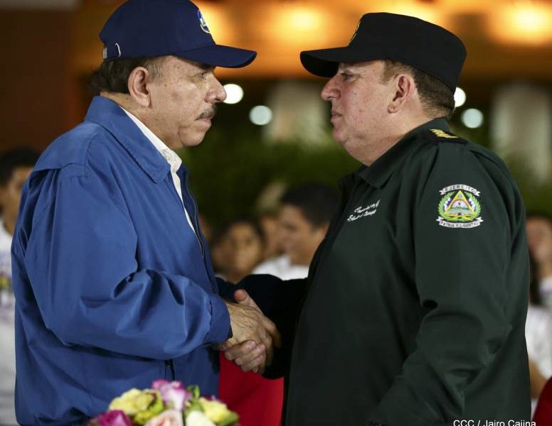 Daniel Ortega Ejército