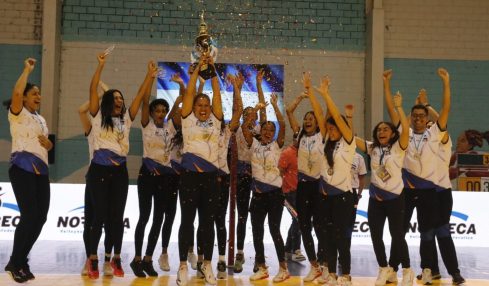 Selección nacional gana medalla de oro en voleibol centroamericano